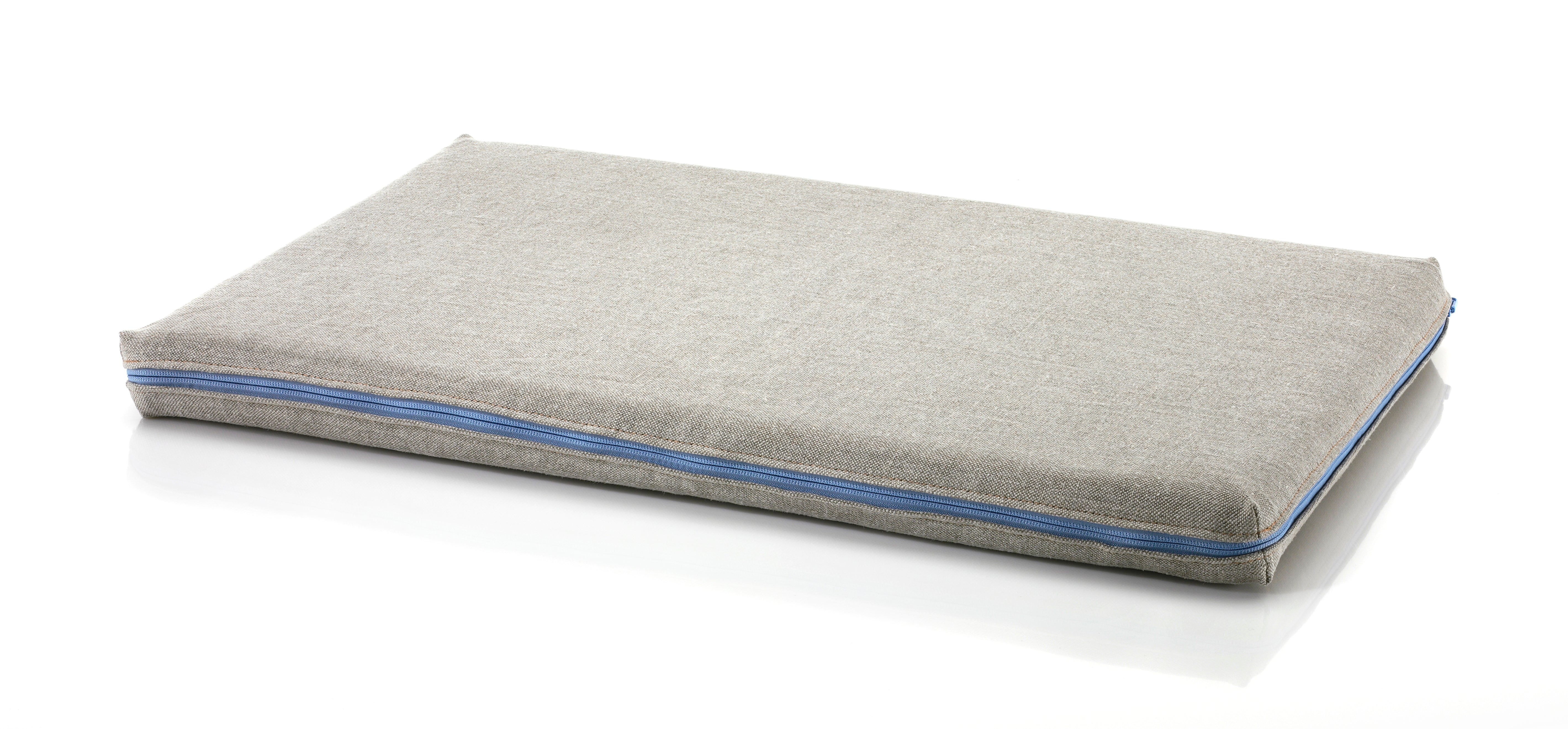 Hundebett Maßanfertigung | Bio-Hanf Bezug geruchsbindend