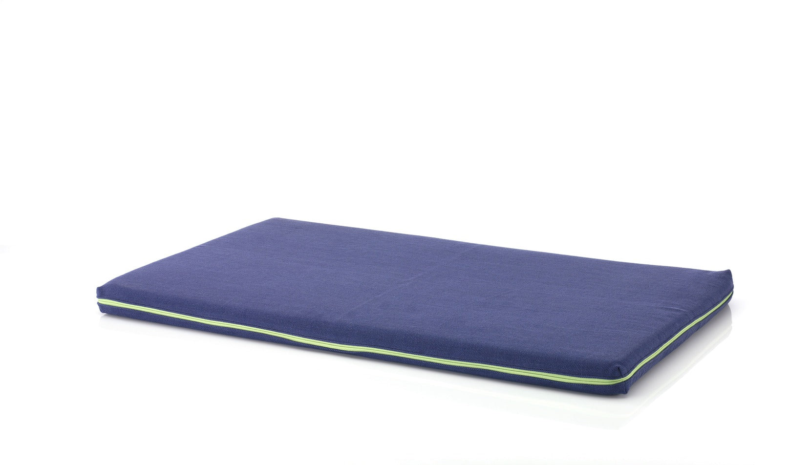 Orthopädische Hundematte Leo mit lila Bio-Hanf Bezug und grünem Reißverschluss, ideal für Hunde mit Gelenkproblemen und empfindlicher Haut.